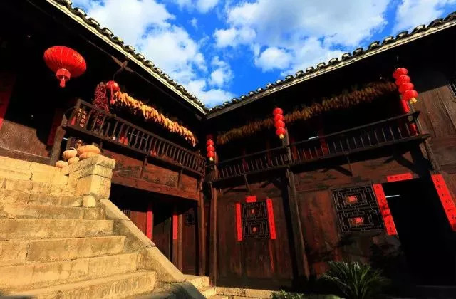 收藏｜这份国庆游玩攻略，助你玩转黔南！