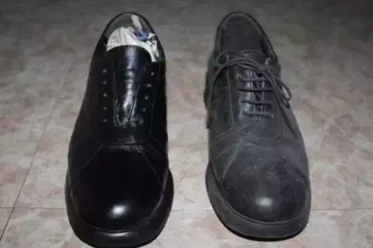 鞋子发黄发霉怎么变白生活小妙招,鞋子发霉了怎么洗掉黑点