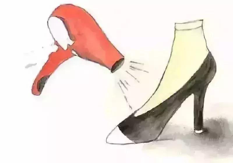 电吹风有什么功效,电吹风怎么用不伤头发