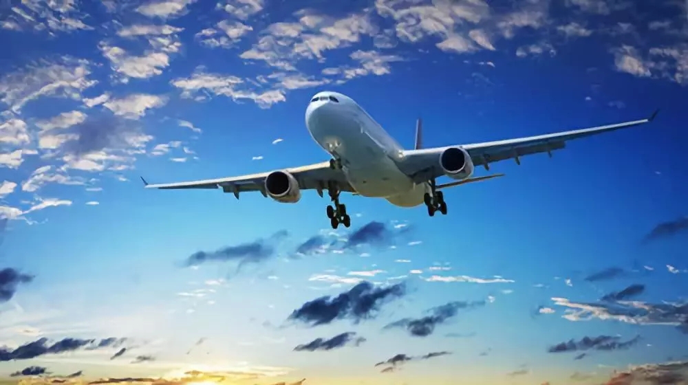 飞机限重携带行李是多少,乘坐飞机携带物品规定有哪些