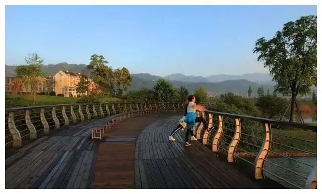 国庆大假成都周边哪里玩一天,成都绿道步行攻略都在这