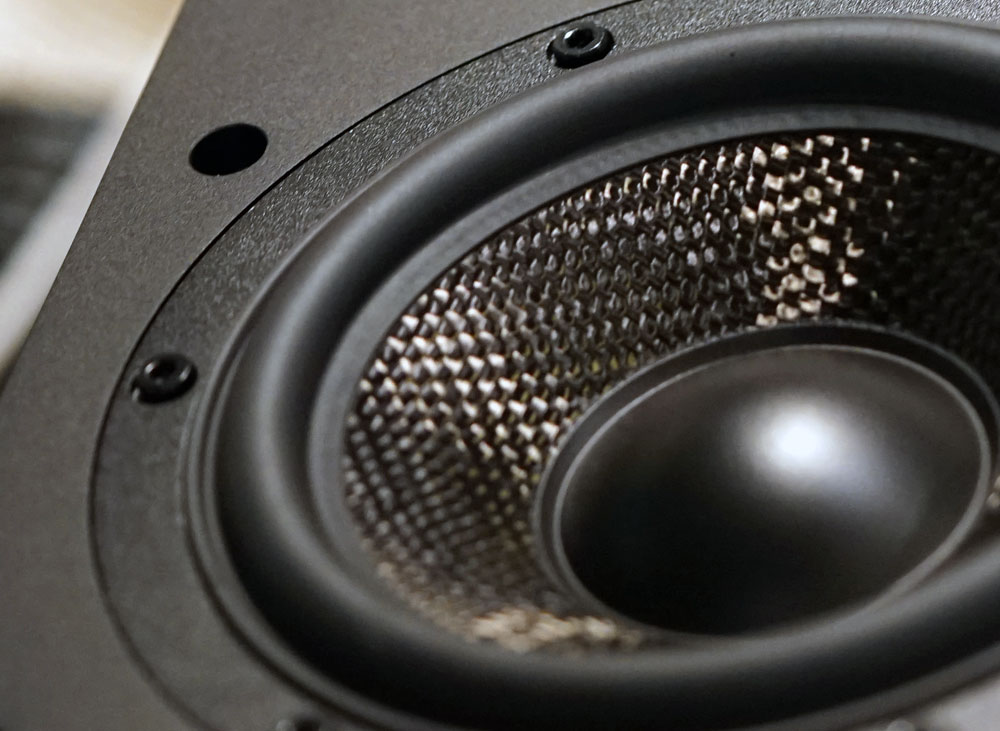 钢铁侠低音炮音箱,钢铁侠核心蓝牙音箱测评