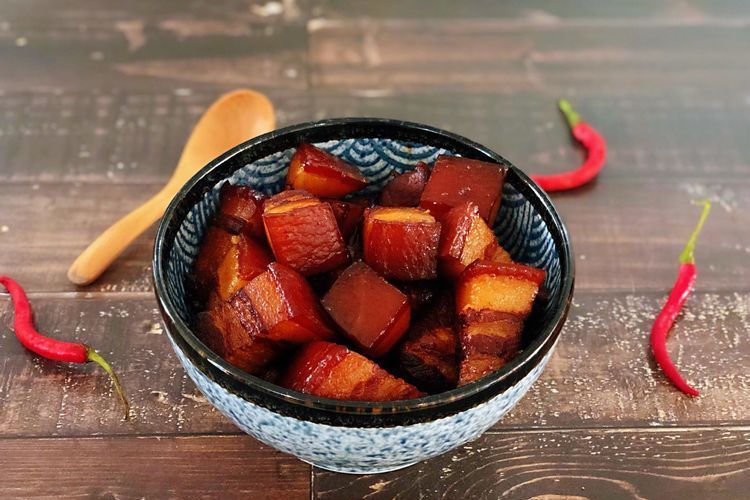 正宗腐乳红烧肉的做法,桂花红烧肉和腐乳红烧肉哪个好吃