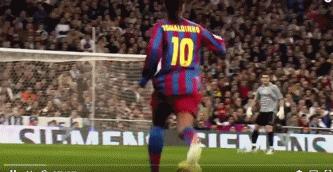 足球小罗用过的过人技巧教学,小罗再现经典庆祝动作