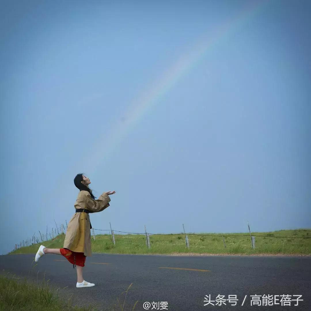 拍照pose技巧和方法,女生拍照剪刀手pose