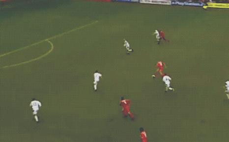 世界足坛十大重炮手,c罗卡洛斯重炮踢破球门