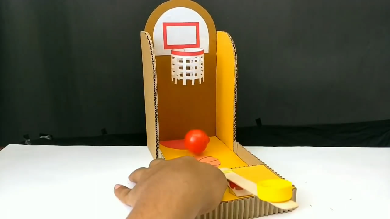 纸板玩具制作教程简易,纸板做的玩具又简单又好玩