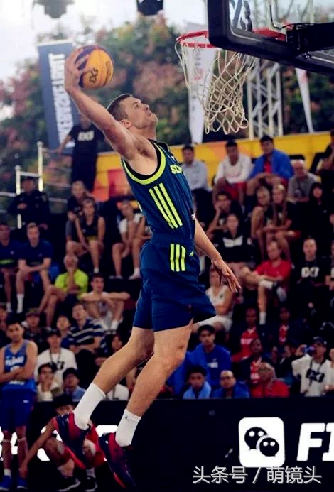 菲律宾“小勒布朗”：艰苦环境培养了我对篮球最纯粹的爱