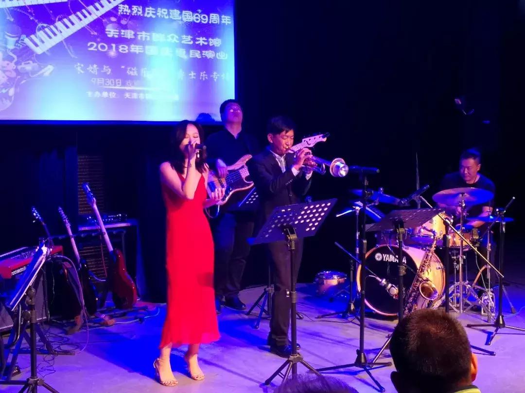 这个“十一”群艺馆是用心的,不知道你们动心没?闪回一轮!