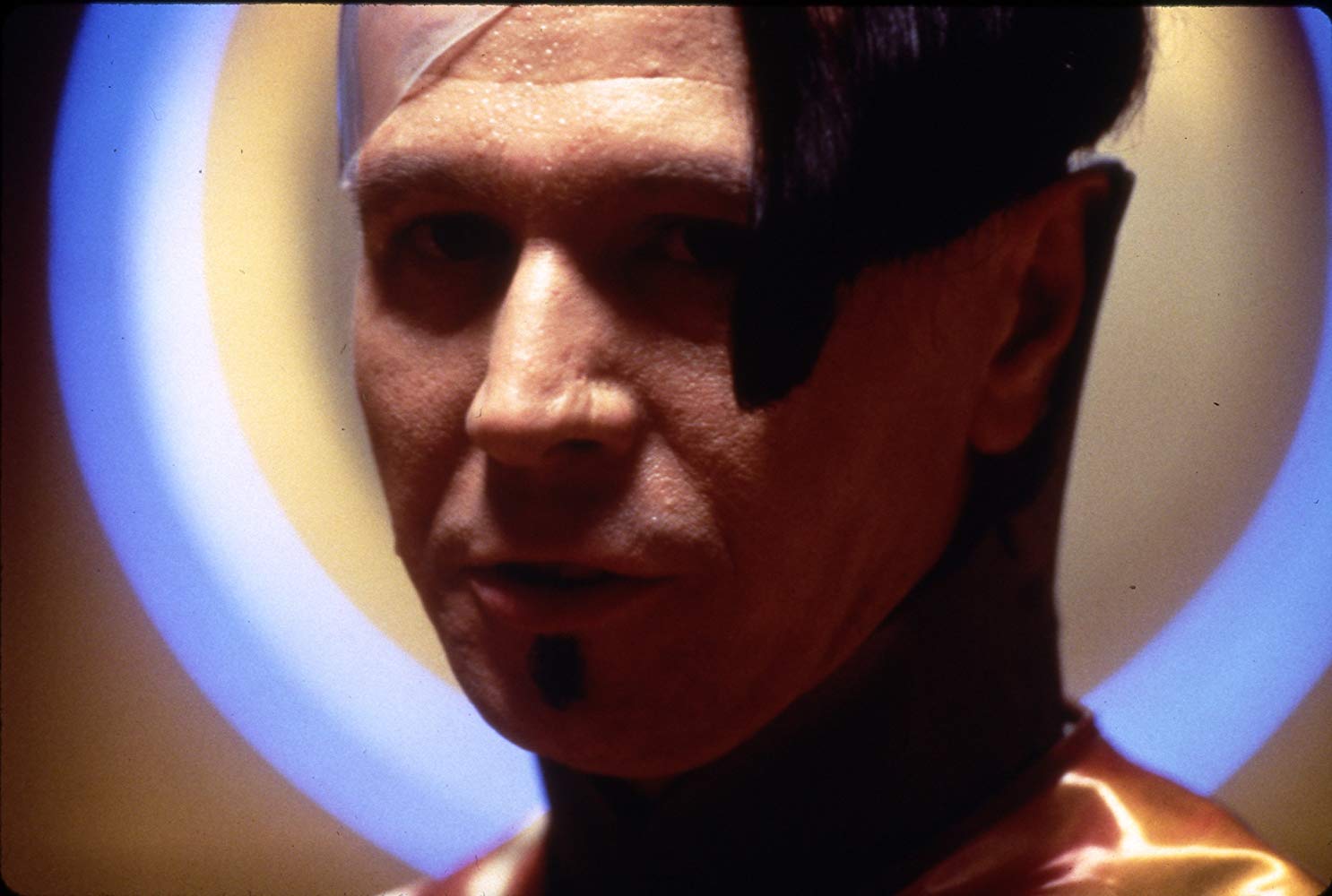 电影第五元素解说,电影第五元素的精彩瞬间