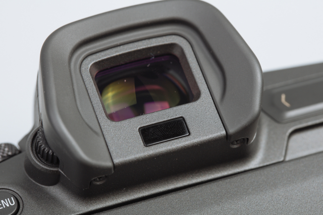 佳能专微电池续航好吗,佳能高感升级