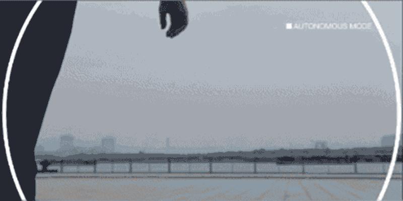 「小蟹趣玩」行李箱自动跟着你走，炫酷！