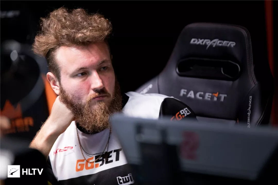 CS：GO｜职业哥签名贴纸盘点，Edward领衔抽象艺术