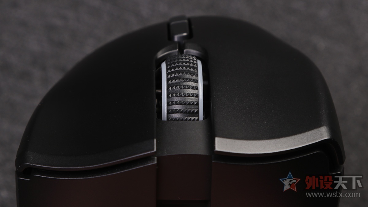 雷蛇曼巴眼镜蛇鼠标微动,雷蛇曼巴眼镜蛇无线版鼠标掉帧