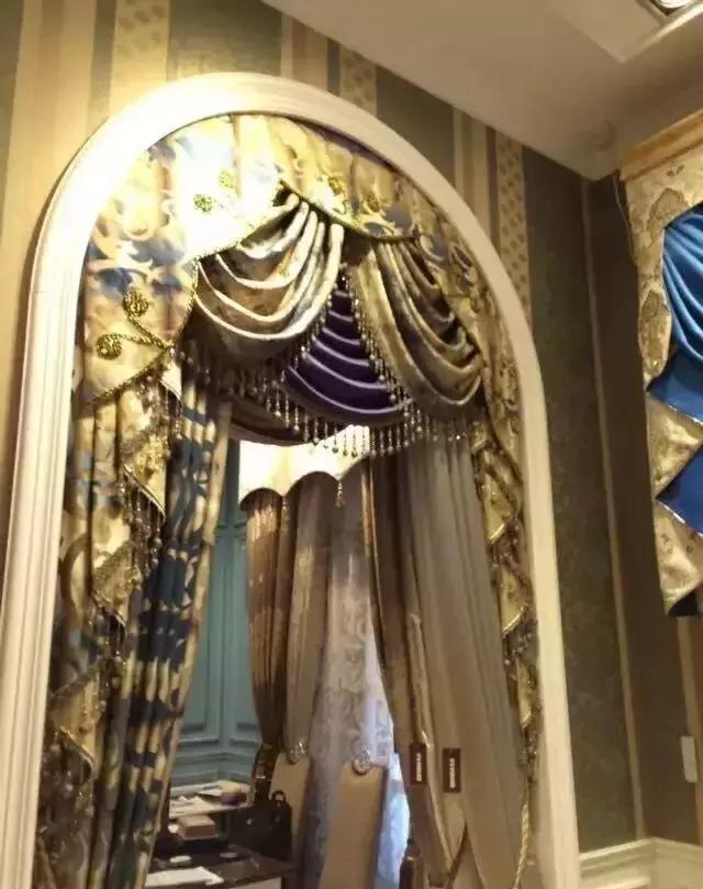 半圆弧窗幔窗帘效果图,别墅窗纱幔头效果图