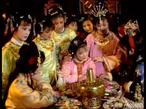 邢岫烟，红楼梦里靠努力赢得命运垂顾的傲霜花