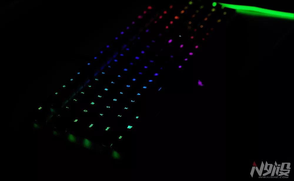 黑寡妇键盘是哪个国家的,黑寡妇属于量产键盘吗