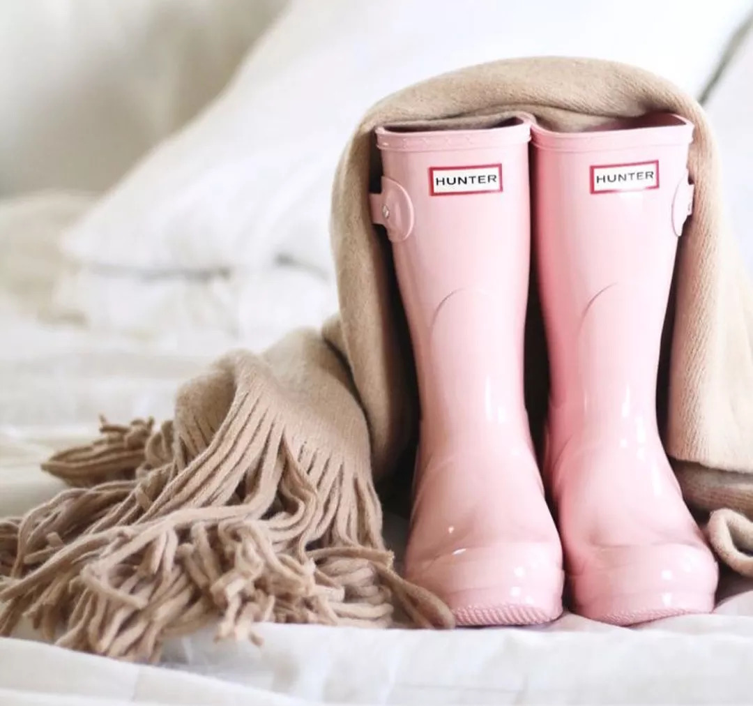 你“嗤之以鼻”的雨靴，其实是潮娃们最想要的礼物