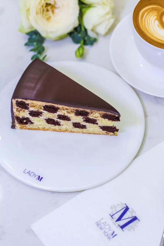 ladym用的什么牌子的奶油,ladym蛋糕6寸白桃乌龙测评