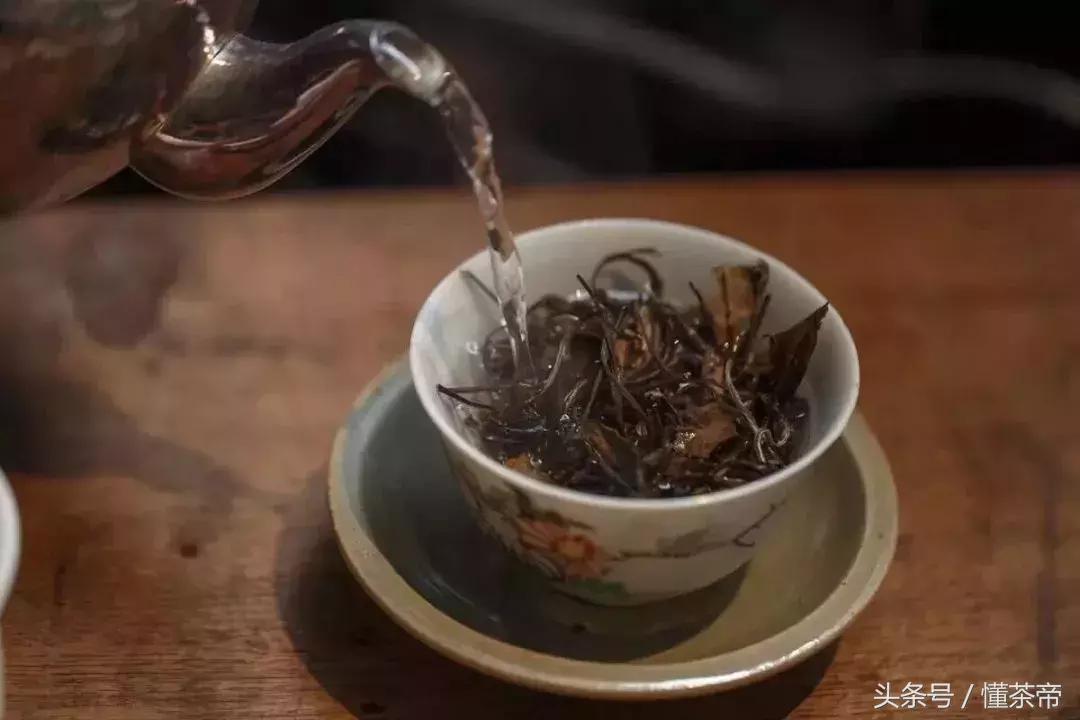 喝茶引发的问题,喝茶喝撑了怎么快速解决