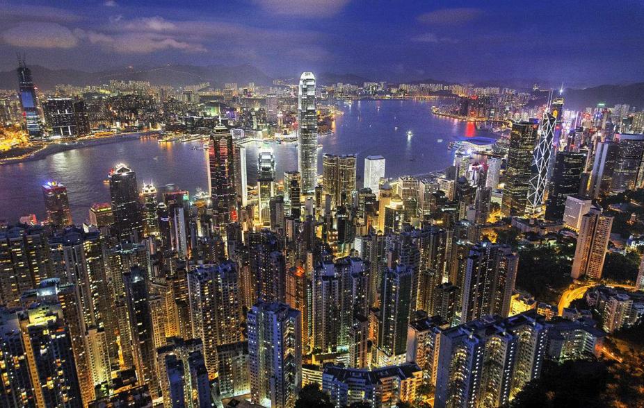 香港国际经济贸易中心的地位,香港对外贸易优势分析图