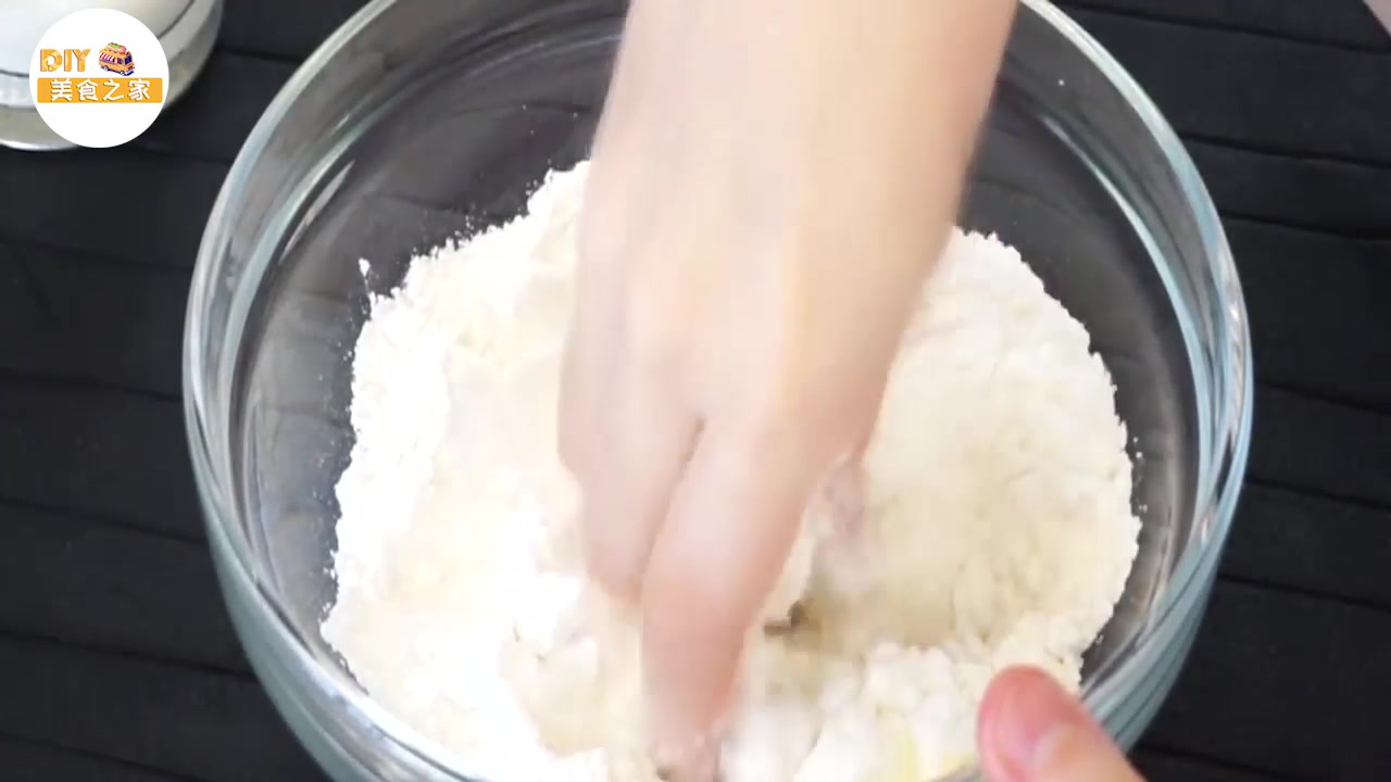 超治愈美食教程最新款蛋糕,超级美味的蛋糕教程