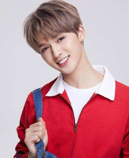 朱正廷承认有女朋友,朱正廷以前有女朋友吗