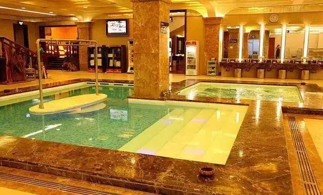 石家庄不相信眼泪，但相信洗浴