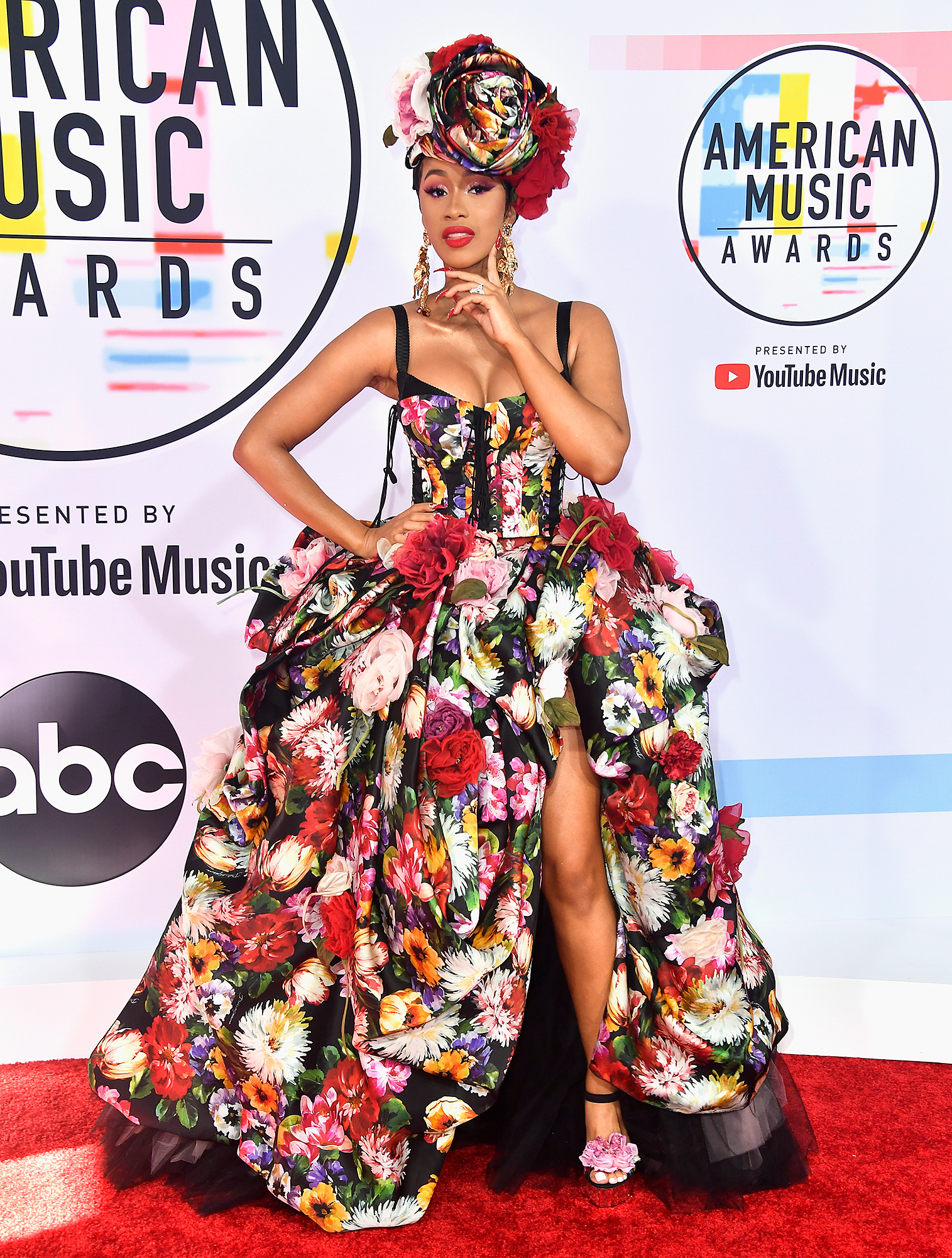 天后泰勒最想改掉的习惯,泰勒演唱会瘦腿