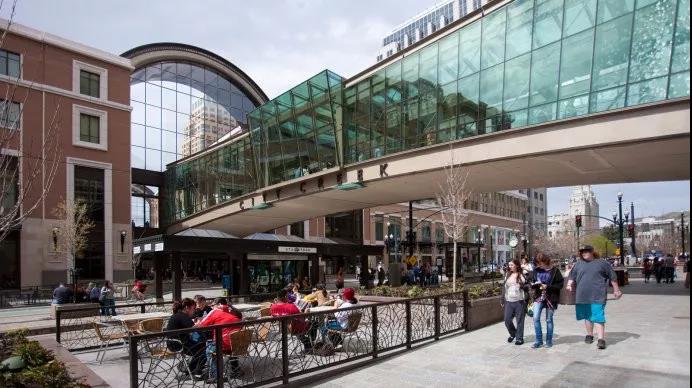 商业街景观如何打造,极致的商业街景观