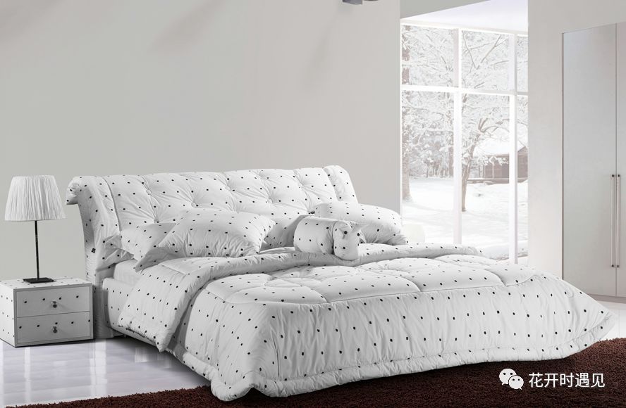 没有什么比赖床更幸福,当一个人赖床不起