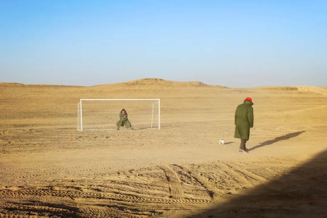 “失联”的2天里，车叔竟完成对美式皮卡生活的所有幻想