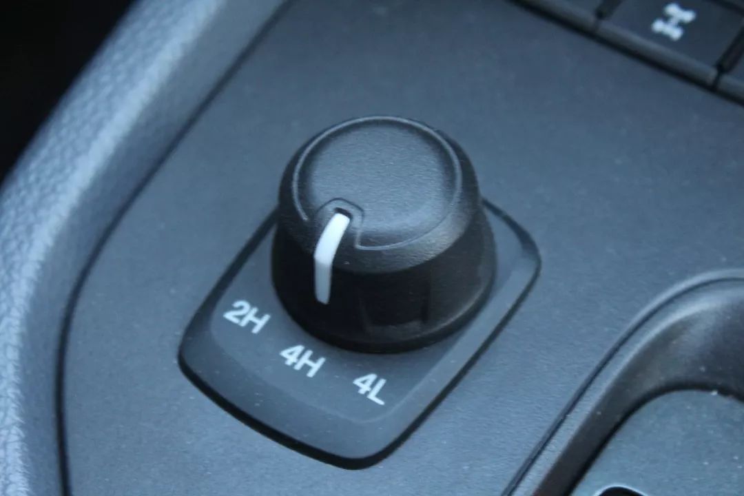 “失联”的2天里，车叔竟完成对美式皮卡生活的所有幻想