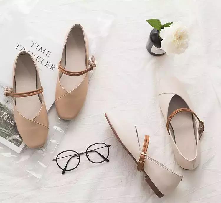 秋季小单鞋谁穿谁好看 (百搭轻便小单鞋总有一款适合你)