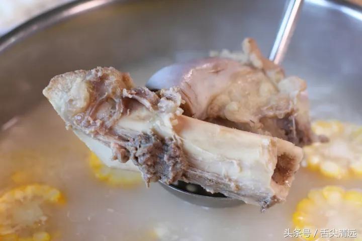 记得暴龙哥那两只驴仔吗?来清远了,人们都到这排队宠幸,爆场!