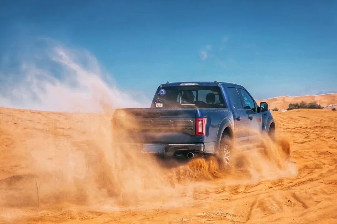 驾驶越野车去无人区的感受,驾驶沙漠越野正版