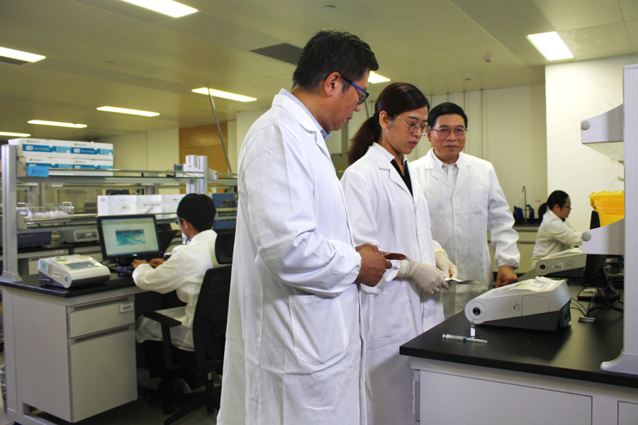 理邦仪器检测仪,理邦精密生产车间