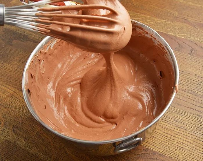 原来蛋糕制作如此简单,做出来的慕斯蛋糕太硬怎么回事