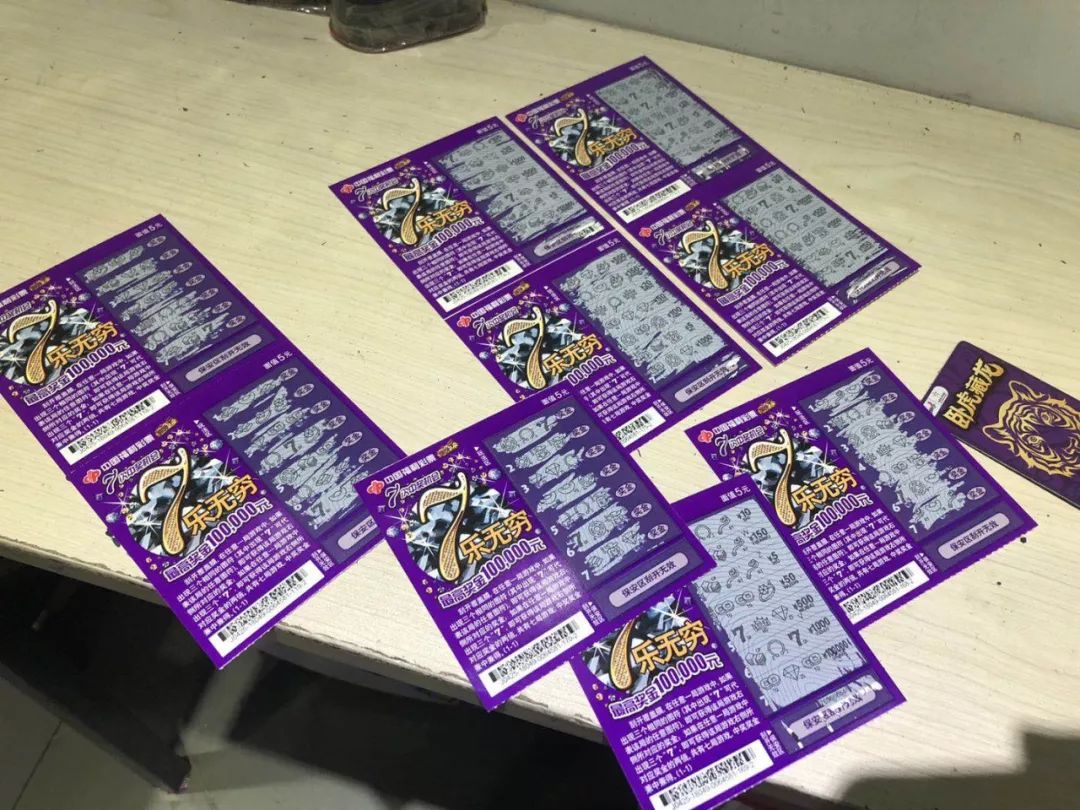 新到2014年锐志,15年事故锐志尊锐版