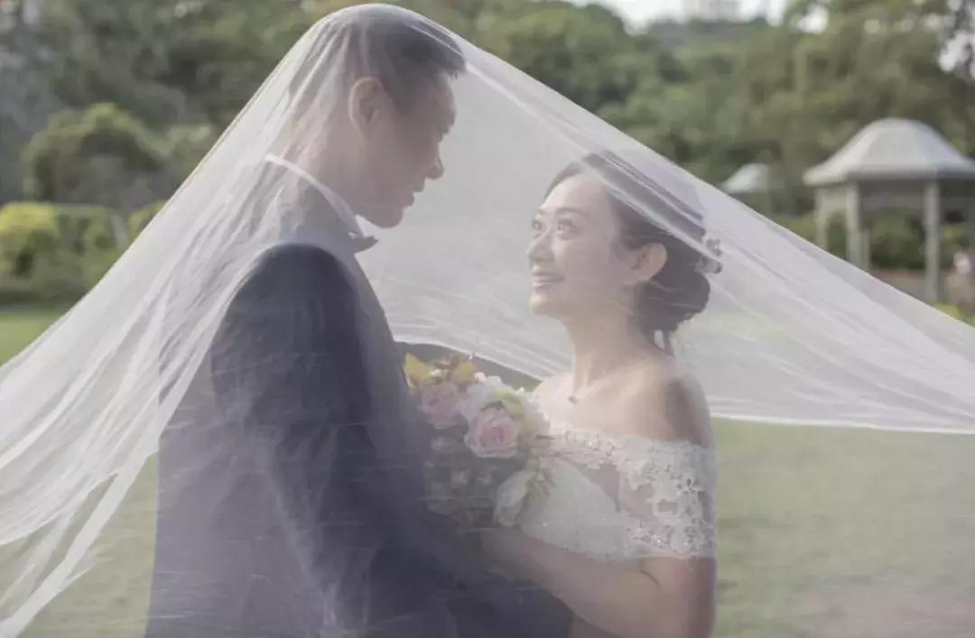 小个子拍婚纱照能拍出高级感,婚纱照拍摄怎么摆姿势更上镜