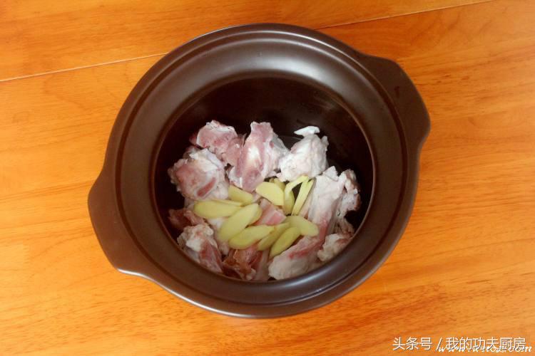最原汁原味的筒骨汤做法,高压锅筒骨汤做法