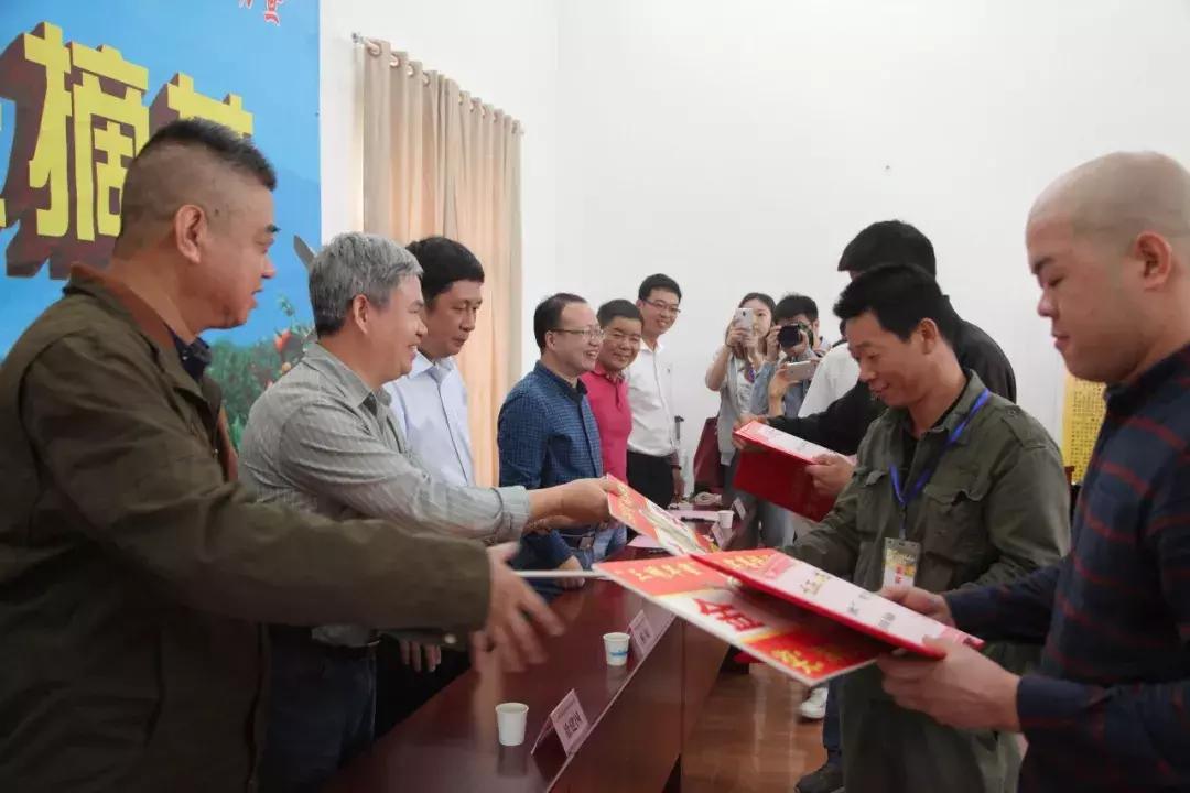 这一口甜蜜，让几百个三明人恋爱了