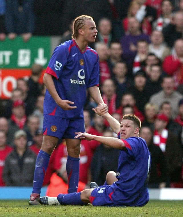 曼联流血前锋,曼联前场满员铁卫却意外受伤