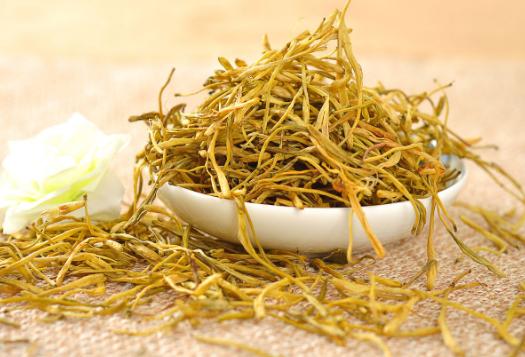 蛇床子金银花治疗湿疹,湿疹瘙痒用蛇床子怎么用