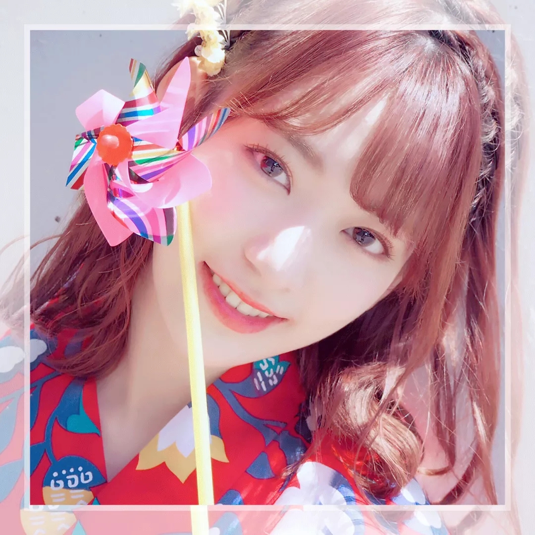 短发造型50岁,40-50最好看的短发