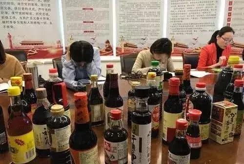 柳州人注意多款酱油检出问题海天、李锦记……有的甚至不该叫酱油
