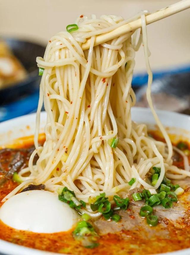 在日本排队吃拉面,天津排名前三的拉面