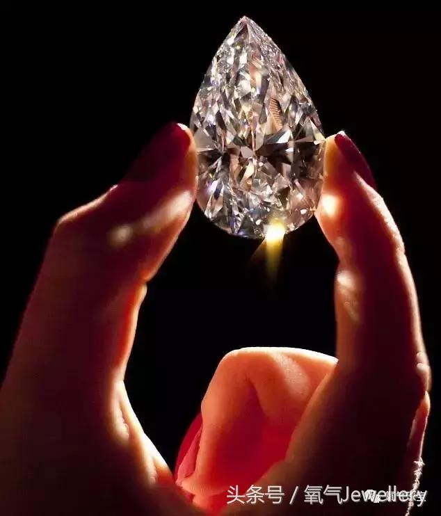 钻石对于女人的魅力,女人为什么对爱情如此执着