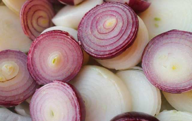 刚装修的房子里放洋葱能除甲醛吗,用洋葱可以除甲醛吗效果怎么样