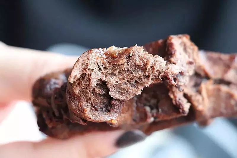 想买包？不用存钱不用代购！乐峰限量包包免费送，展开吸包大计！